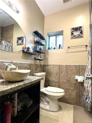 6105 S Mars Lane, Pharr, TX 78577