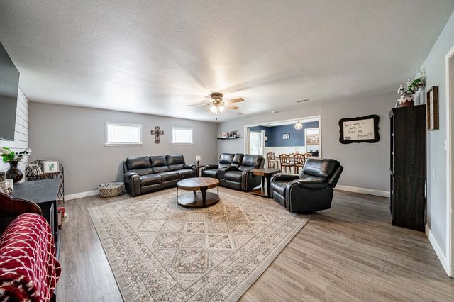 600 NW Ave I, Hamlin, TX 79520