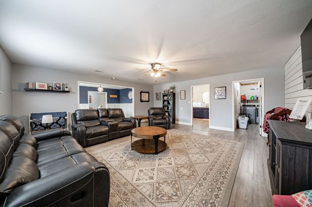 600 NW Ave I, Hamlin, TX 79520