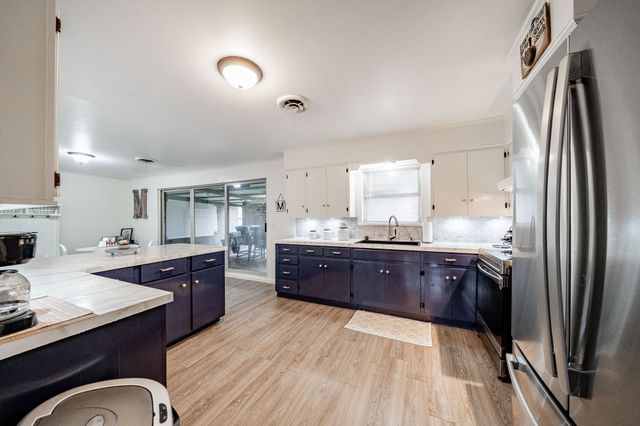 600 NW Ave I, Hamlin, TX 79520