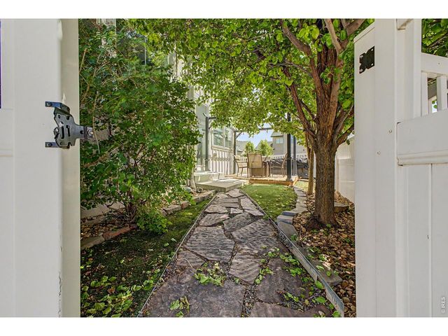 279 S 45th Ave, Brighton, CO 80601