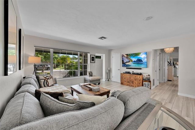 5281 NE 19th Avenue, Fort Lauderdale, FL 33308