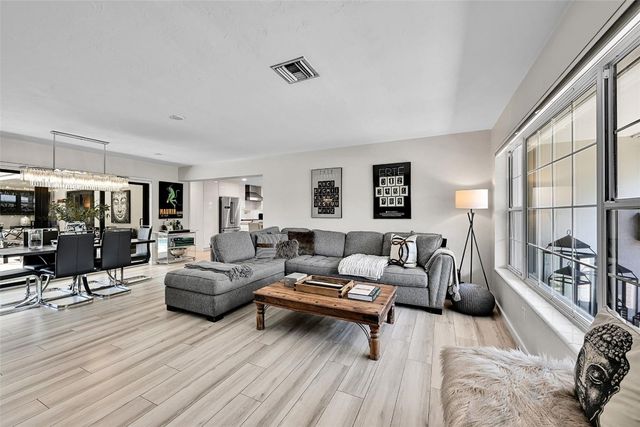 5281 NE 19th Avenue, Fort Lauderdale, FL 33308