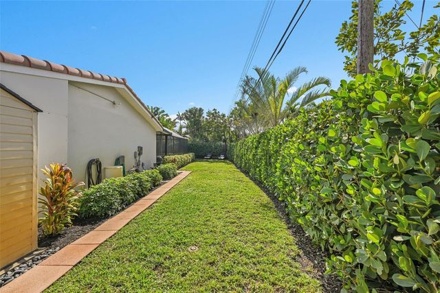 5281 NE 19th Avenue, Fort Lauderdale, FL 33308