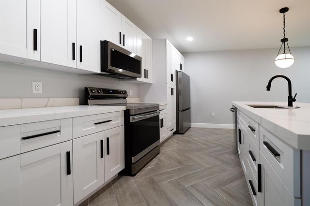 333 NW 41st Street 337, Oakland Park, FL 33309