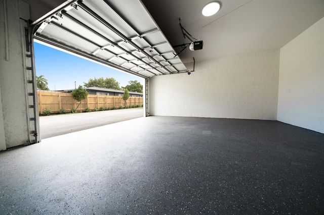 333 NW 41st Street 337, Oakland Park, FL 33309