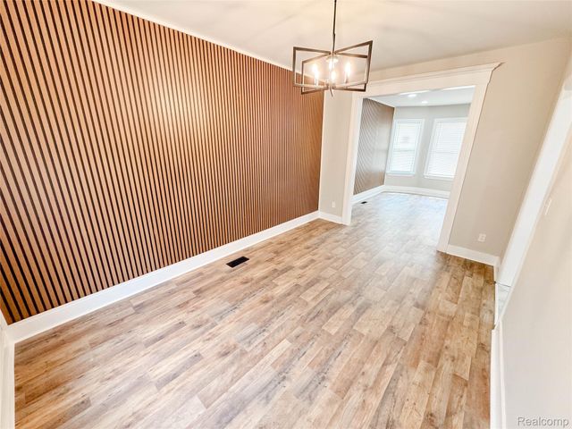 5380 Seminole Street, Detroit, MI 48213