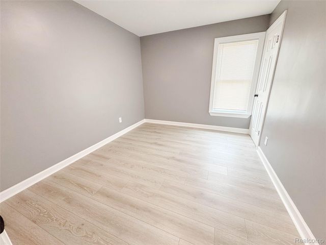 5380 Seminole Street, Detroit, MI 48213