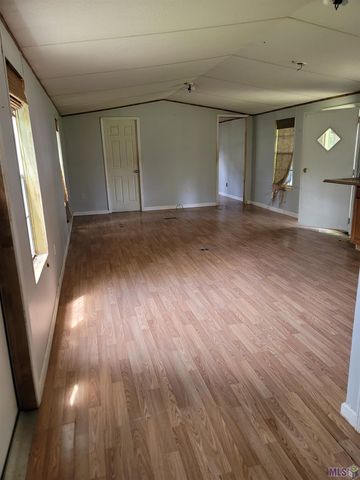 13935 Old River Rd, Maurepas, LA 70449