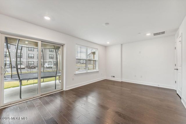 46 Mariveles Way, Tinton Falls, NJ 07724