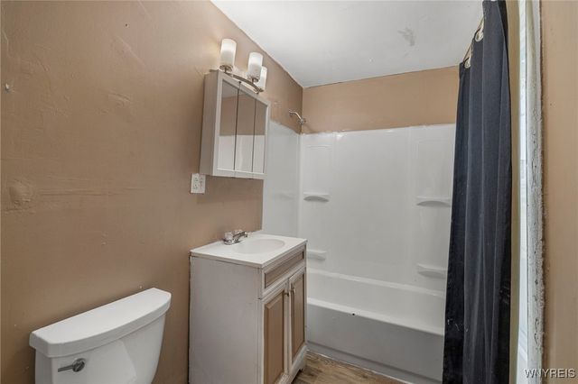 72 Saint Joseph Avenue, Buffalo, NY 14211