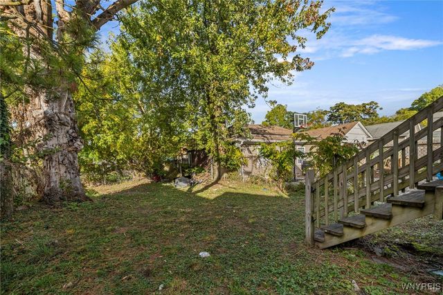 72 Saint Joseph Avenue, Buffalo, NY 14211