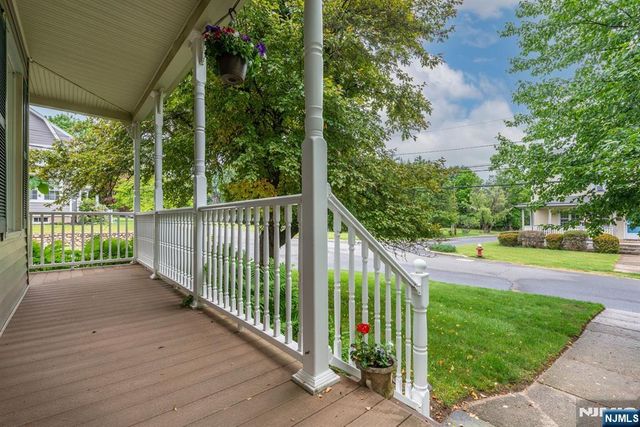 66 Hillside Avenue, Midland Park, NJ 07432