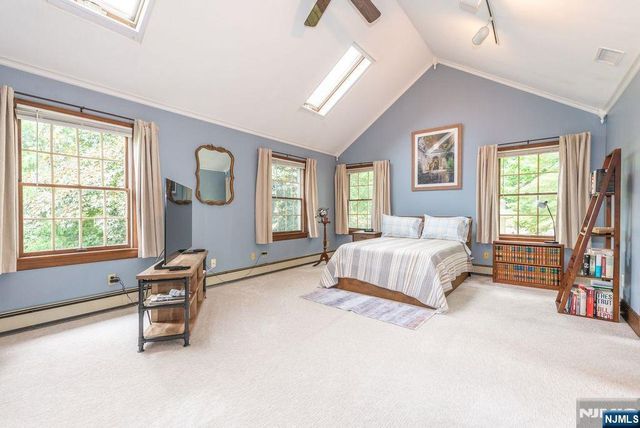 66 Hillside Avenue, Midland Park, NJ 07432