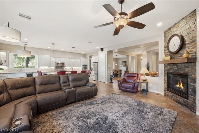 8484 Illusionary Magic Circle, Las Vegas, NV 89131