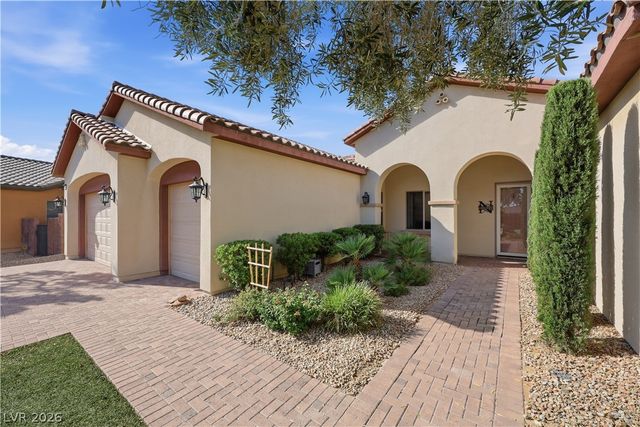 8484 Illusionary Magic Circle, Las Vegas, NV 89131