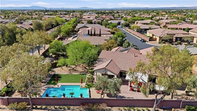 8484 Illusionary Magic Circle, Las Vegas, NV 89131
