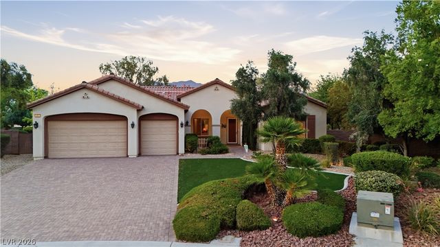 8484 Illusionary Magic Circle, Las Vegas, NV 89131