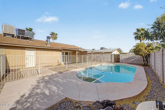 18034 N 55TH Avenue, Glendale, AZ 85308