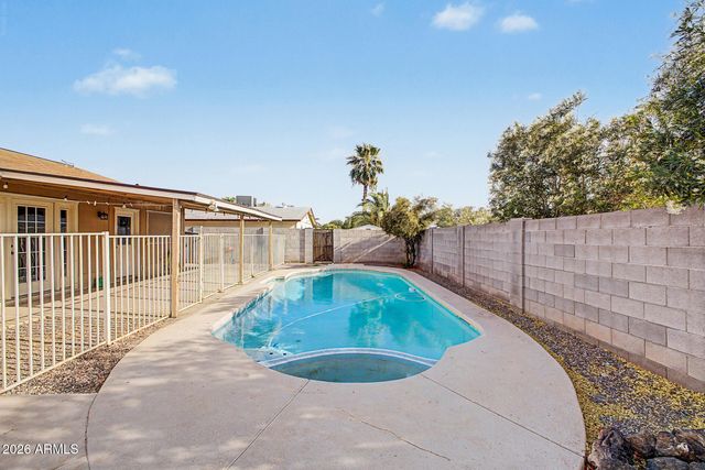 18034 N 55TH Avenue, Glendale, AZ 85308