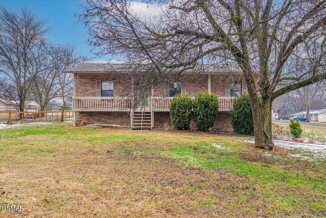 1605 Rolling Hills Drive, Dandridge, TN 37725