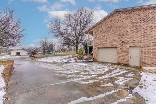 1605 Rolling Hills Drive, Dandridge, TN 37725