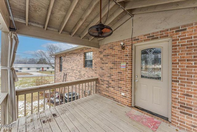 1605 Rolling Hills Drive, Dandridge, TN 37725