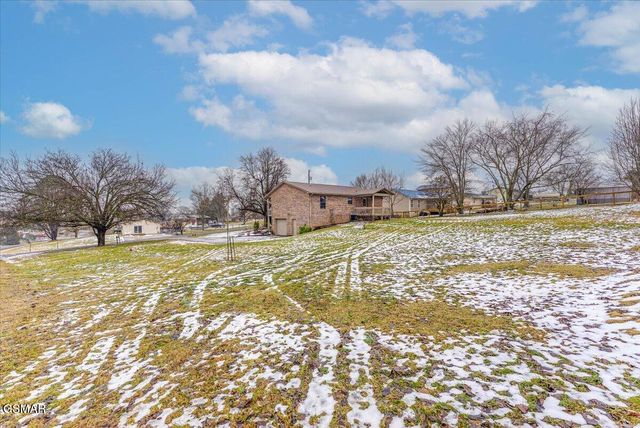 1605 Rolling Hills Drive, Dandridge, TN 37725