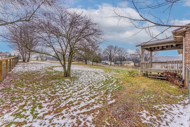 1605 Rolling Hills Drive, Dandridge, TN 37725