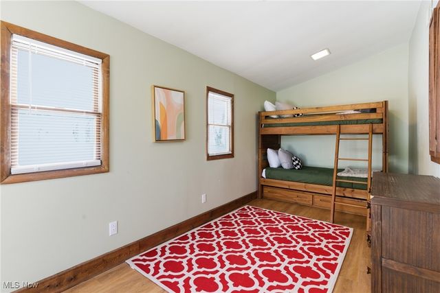 9800 Gleeson Drive, Valley View, OH 44125