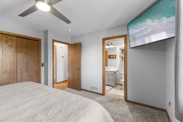 127 Bluestem Avenue, Shakopee, MN 55379