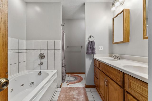 127 Bluestem Avenue, Shakopee, MN 55379