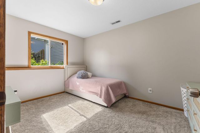 127 Bluestem Avenue, Shakopee, MN 55379