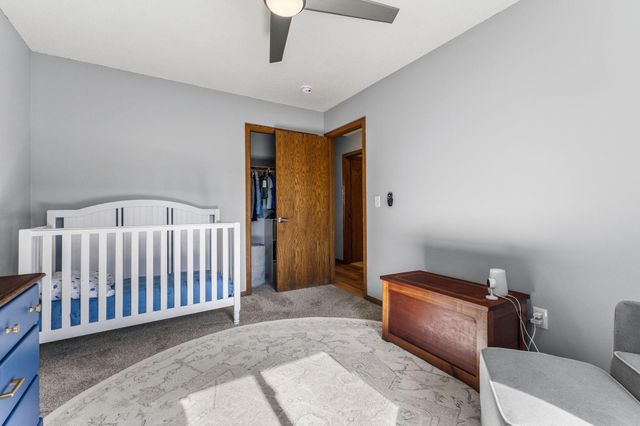127 Bluestem Avenue, Shakopee, MN 55379