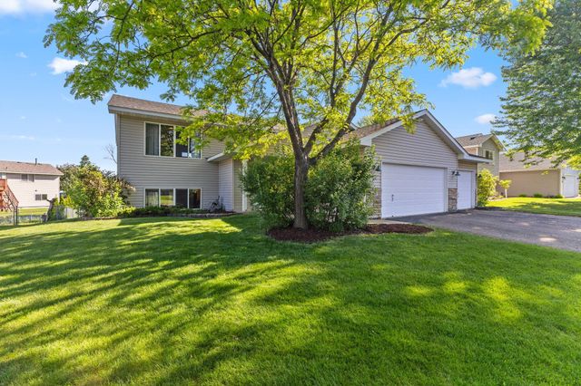 127 Bluestem Avenue, Shakopee, MN 55379