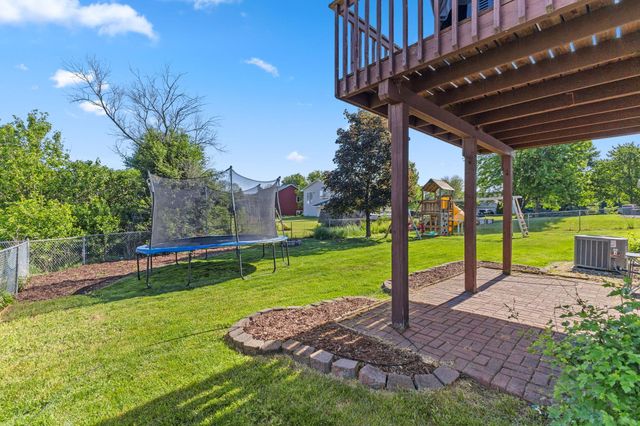 127 Bluestem Avenue, Shakopee, MN 55379