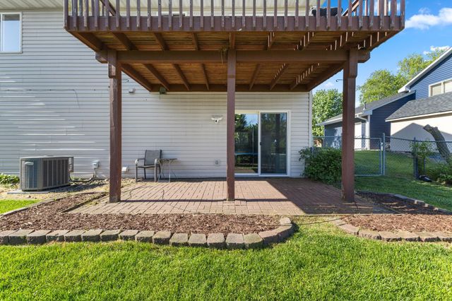 127 Bluestem Avenue, Shakopee, MN 55379