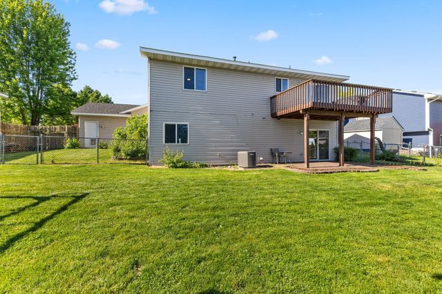 127 Bluestem Avenue, Shakopee, MN 55379