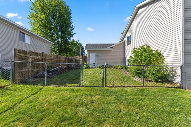 127 Bluestem Avenue, Shakopee, MN 55379