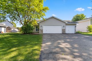 127 Bluestem Avenue, Shakopee, MN 55379
