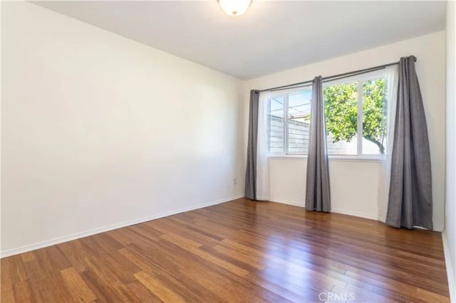 19233 Napa, Northridge, CA 91324