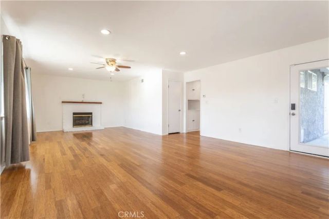19233 Napa, Northridge, CA 91324