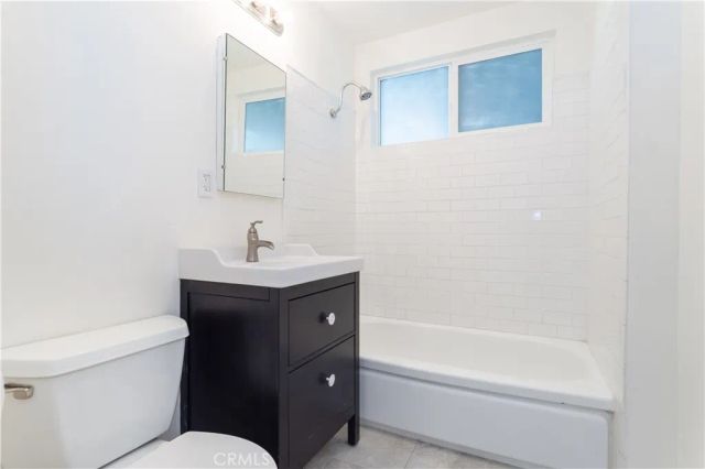 19233 Napa, Northridge, CA 91324