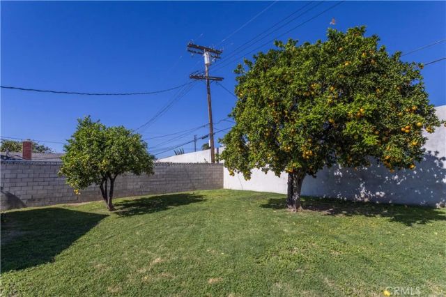 19233 Napa, Northridge, CA 91324