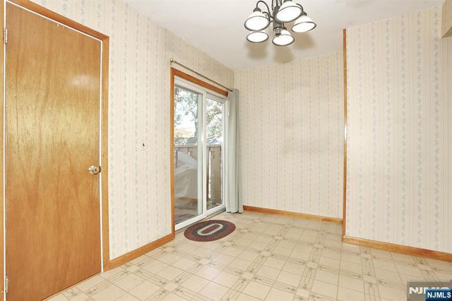 128 9th Avenue, Hawthorne, NJ 07506