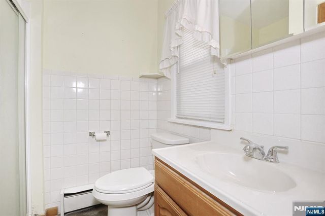 128 9th Avenue, Hawthorne, NJ 07506