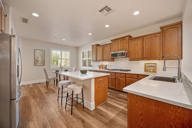 3530 Coyote Rd, West Sacramento, CA 95691