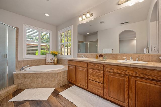3530 Coyote Rd, West Sacramento, CA 95691
