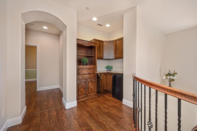 3530 Coyote Rd, West Sacramento, CA 95691