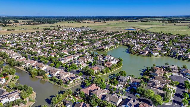 3530 Coyote Rd, West Sacramento, CA 95691